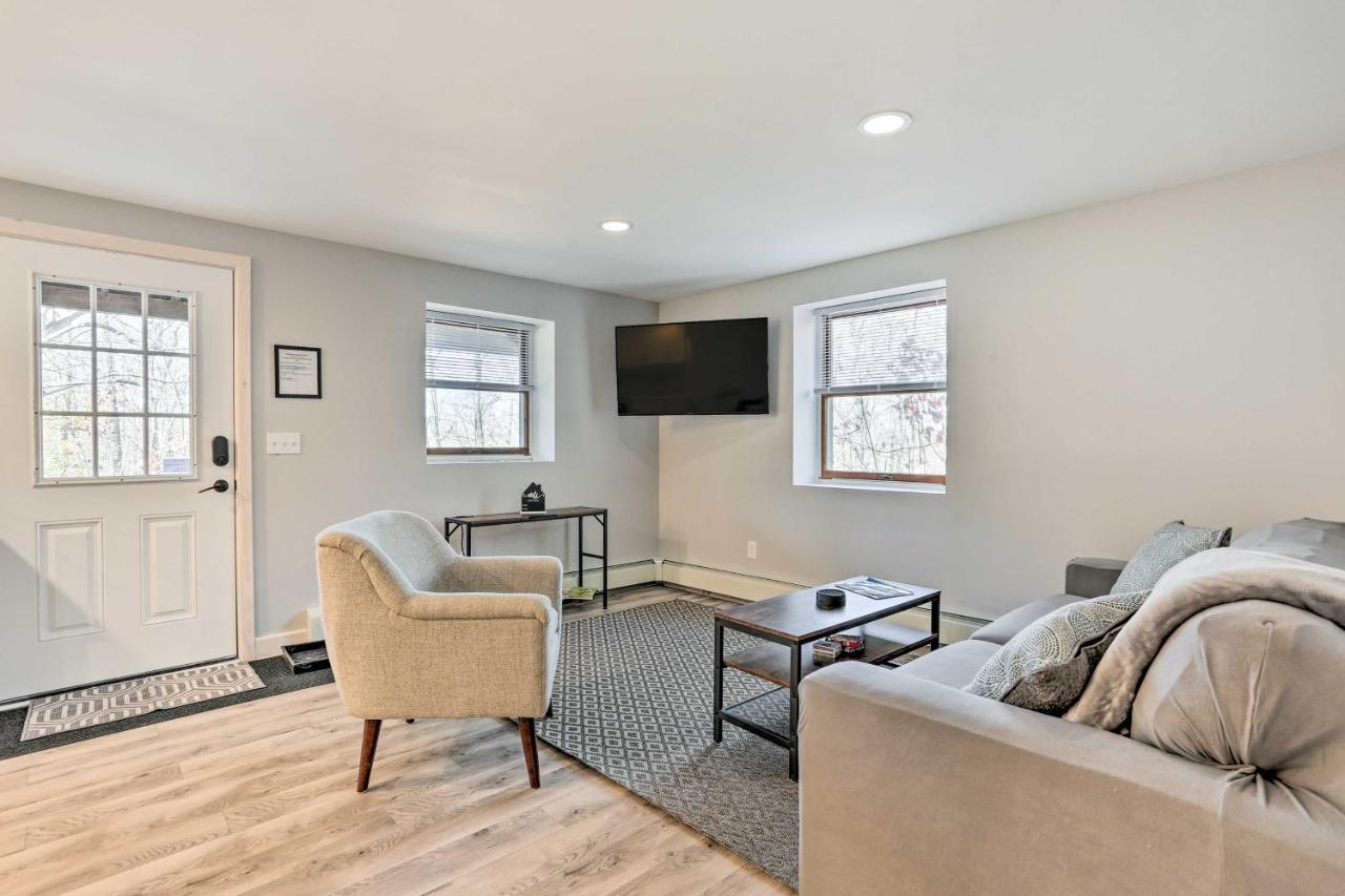 Charming Beacon Apt With Fire Pit Near Hiking! Экстерьер фото